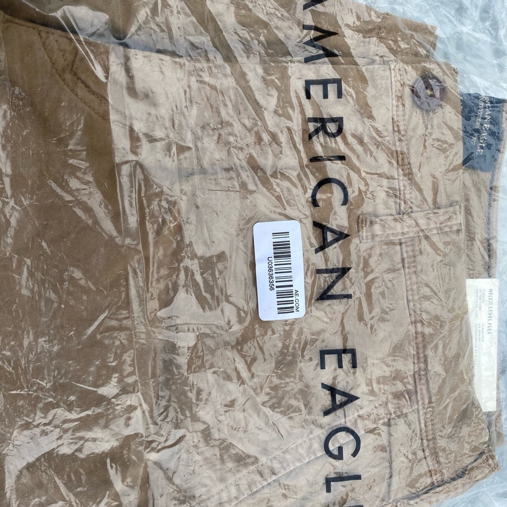 AE classic size 34 at the knee shorts